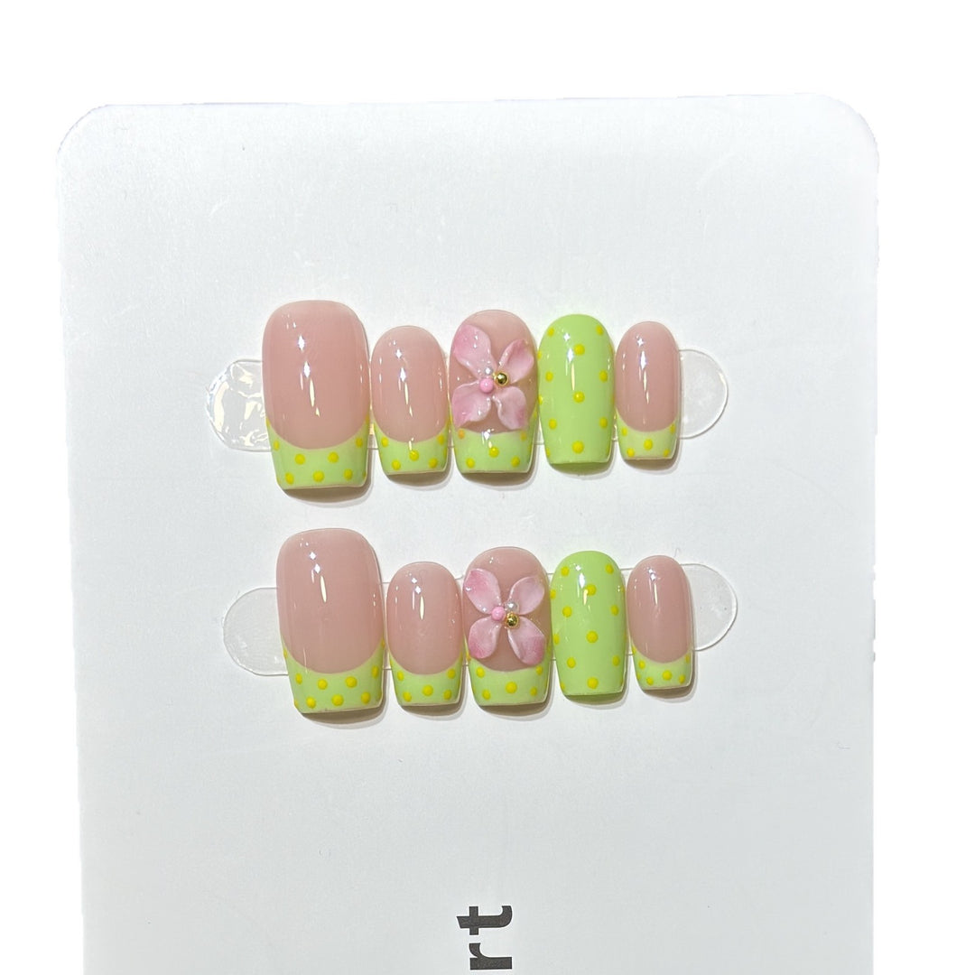 Acrylic Floral Design Press-On Nail Set Bowlift