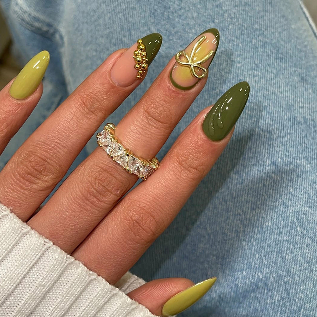 Artificial Fingernails with Creative Accents Bowlift