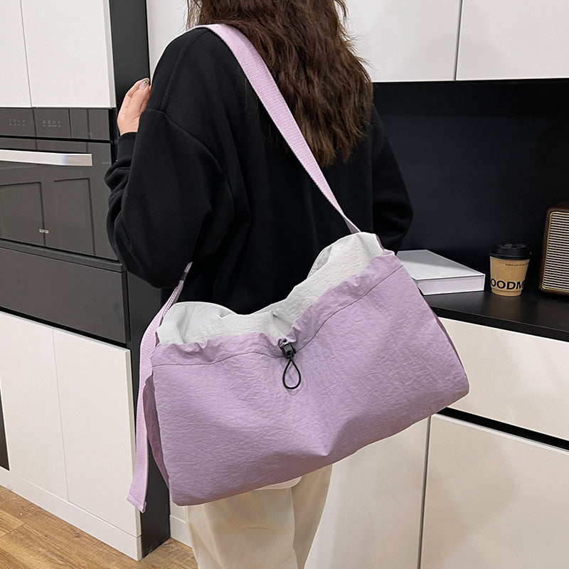 Practical Sports Travel Bag with Adjustable Shoulder Strap Bowlift
