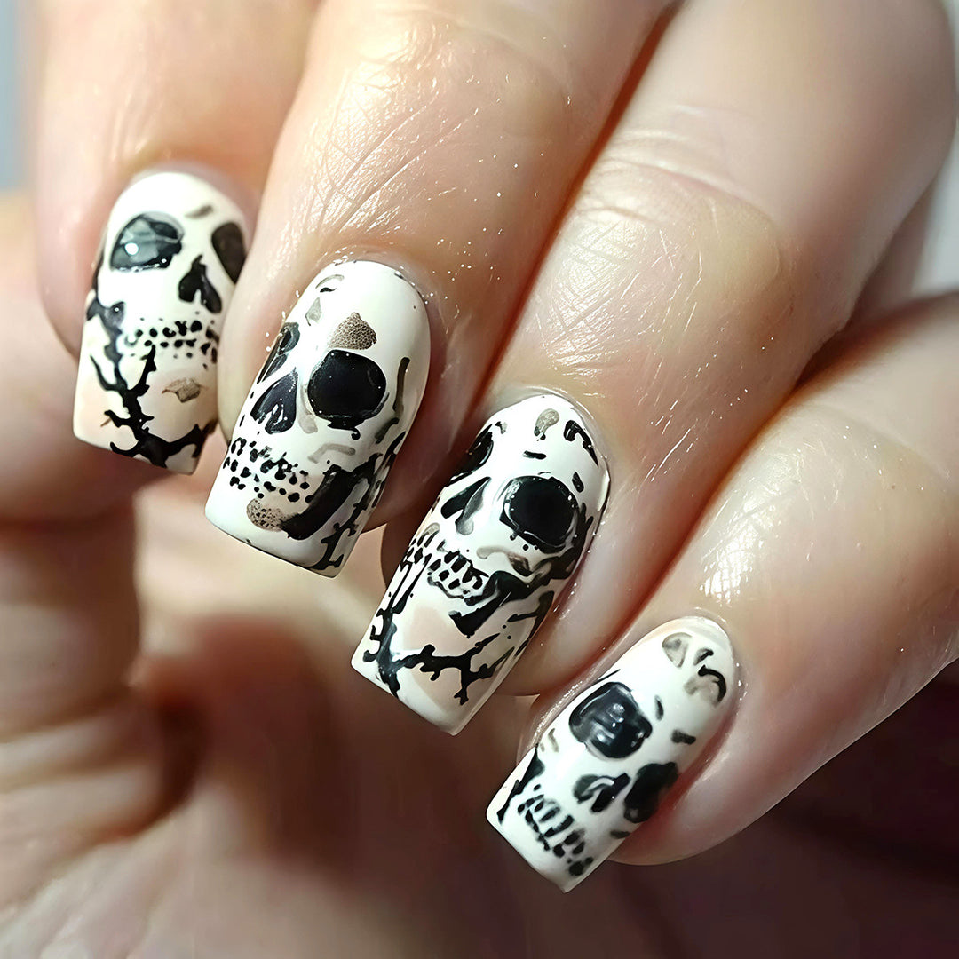 Creative artificial nails with lovingly detailed skull design Bowlift