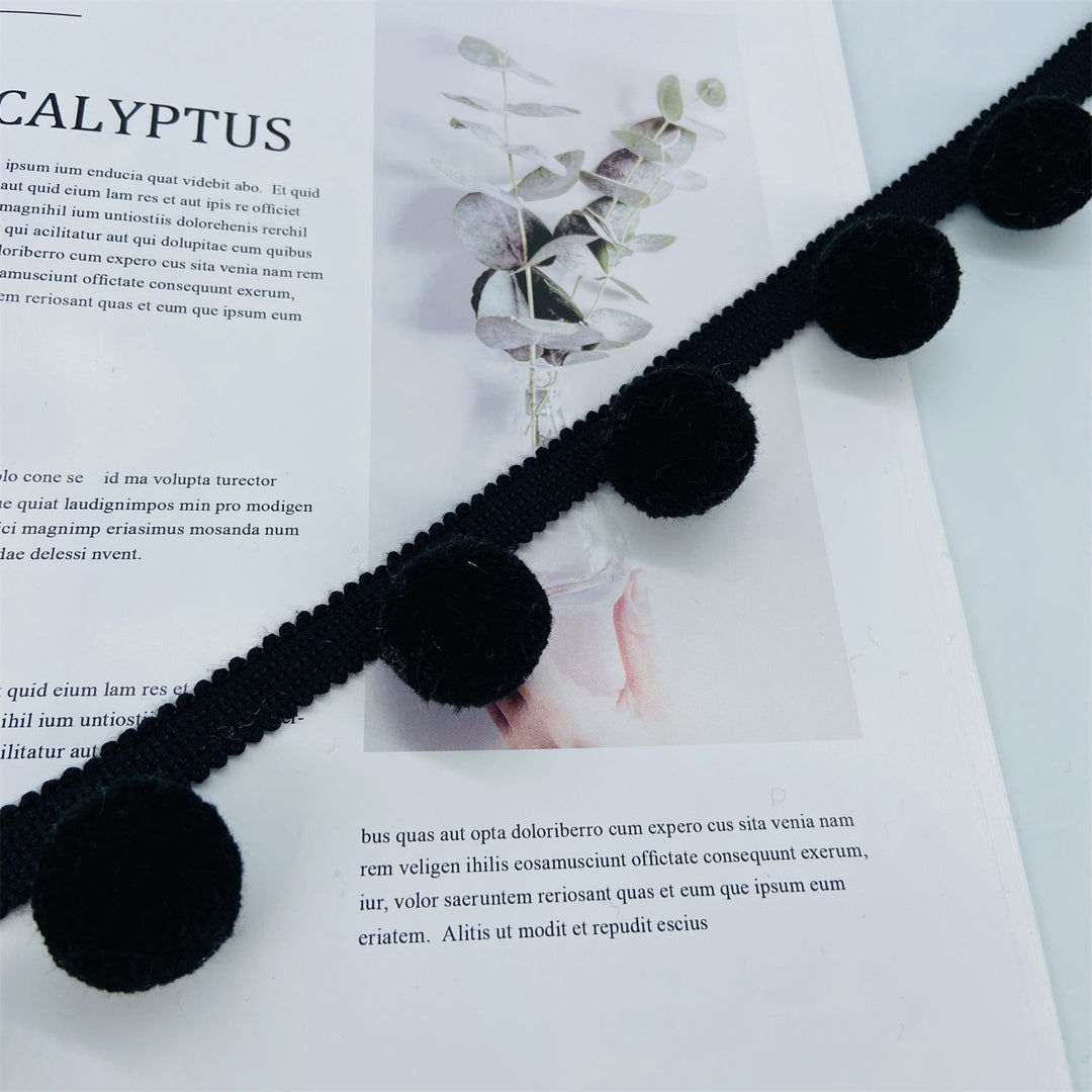 Decorative Pompon Trim Bowlift