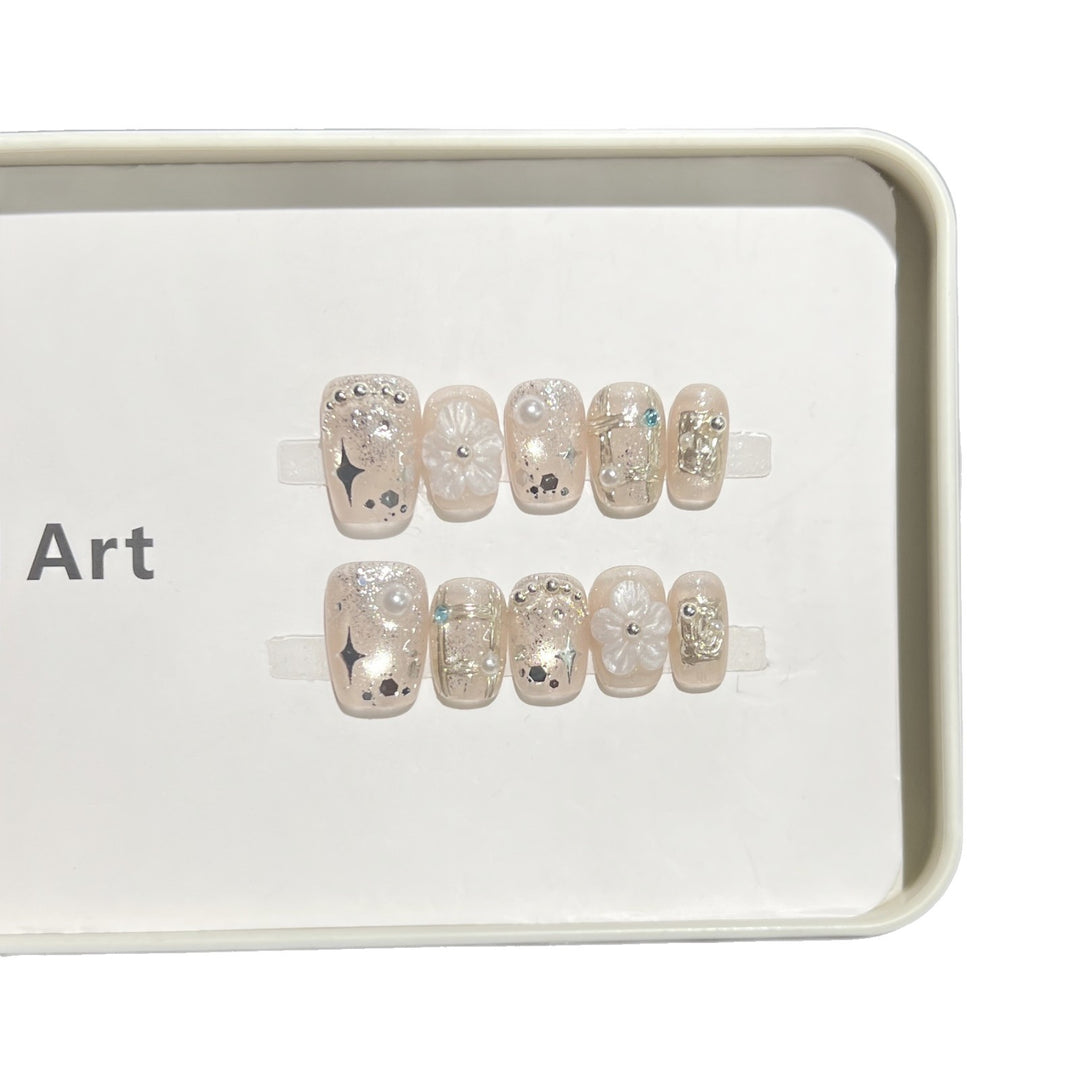 Decorative Acrylic Press-On Nail Art Set Bowlift