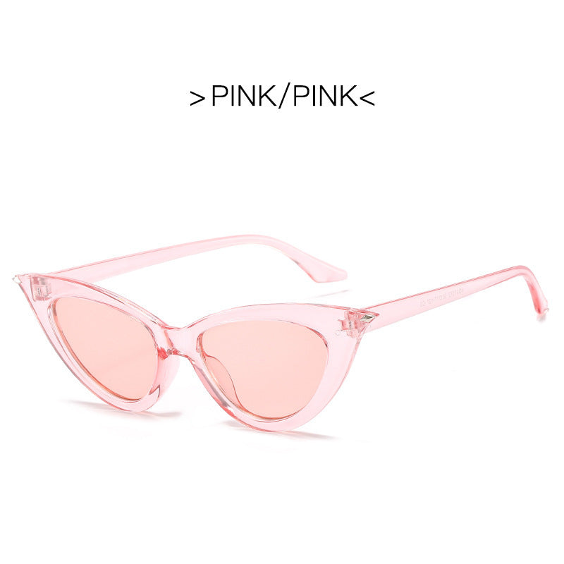 Ladies Cat-Eye Sunglasses with Luxurious Design and UV Protection Bowlift
