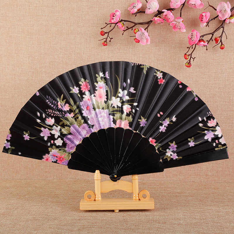 Ladies decorative fan Bowlift