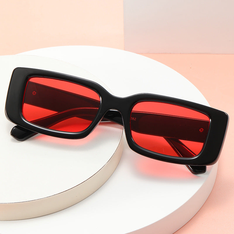 Women's Fashion Sunglasses with Distinctive Design Bowlift