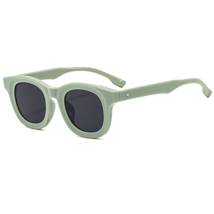 Women's Round Sunglasses with Stylish, Wide Plastic Frame Bowlift