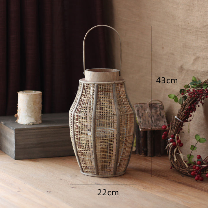 Rustic lantern made of braided natural material Bowlift