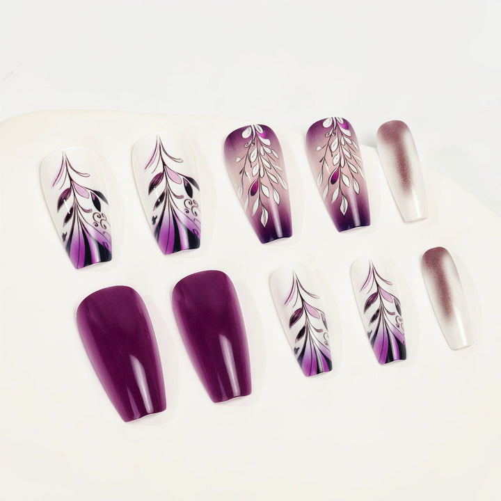 Artificial nails with elegant floral design Bowlift