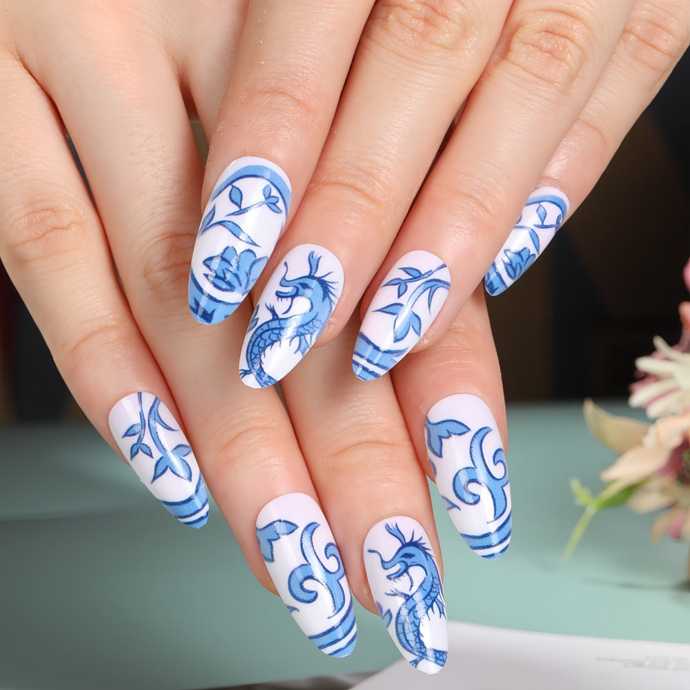 Artificial nails in floral and maritime design Bowlift