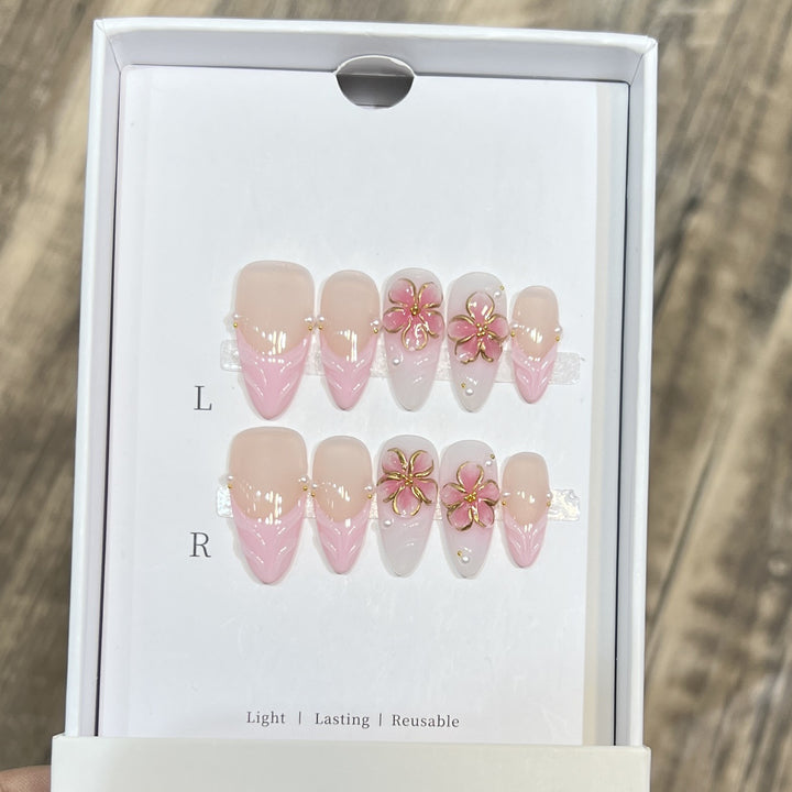 Artisan Floral-Themed Press-On Nails Set Bowlift