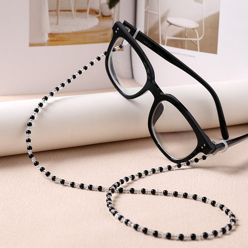 Stylish Beaded Eyewear Chain Bowlift