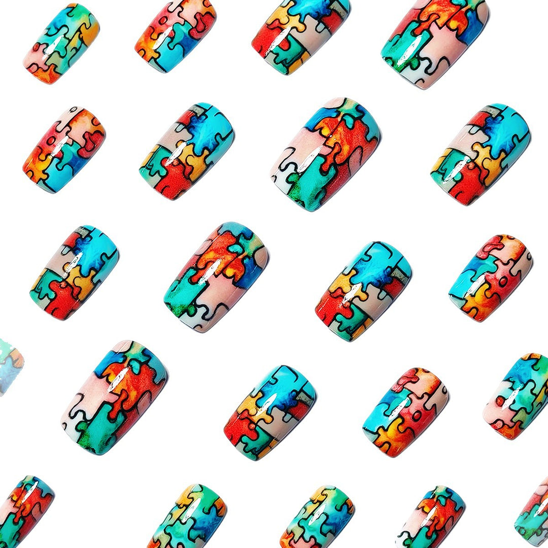 Art nails with creative puzzle pattern Bowlift