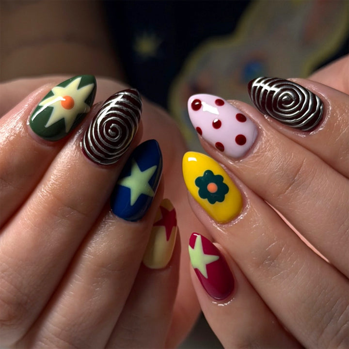 Creative and Colorful Pattern Artificial Nails Bowlift