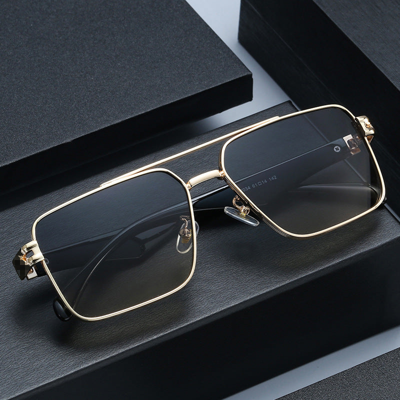 Women's Designer Sunglasses with Extravagant Metal Frame Bowlift