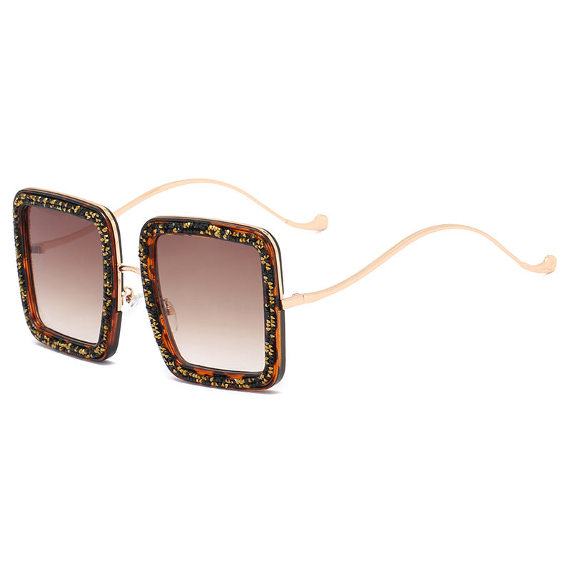 Women's glamorous sunglasses with sparkling crystal frame Bowlift