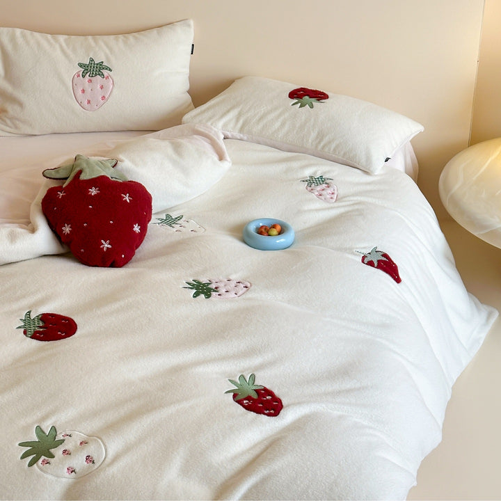 Embroidered Cotton Duvet Cover Set with Strawberry Appliqué