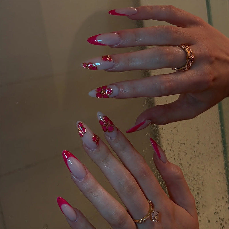 Artistic Press-On Nail Set with Floral and Ombre Design Bowlift 1788496157