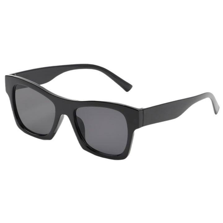 Ladies fashionable sunglasses in elegant square design Bowlift