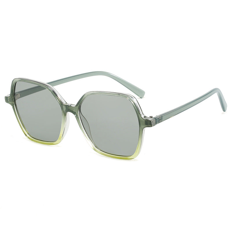 Women's oversized sunglasses in fascinating design Bowlift
