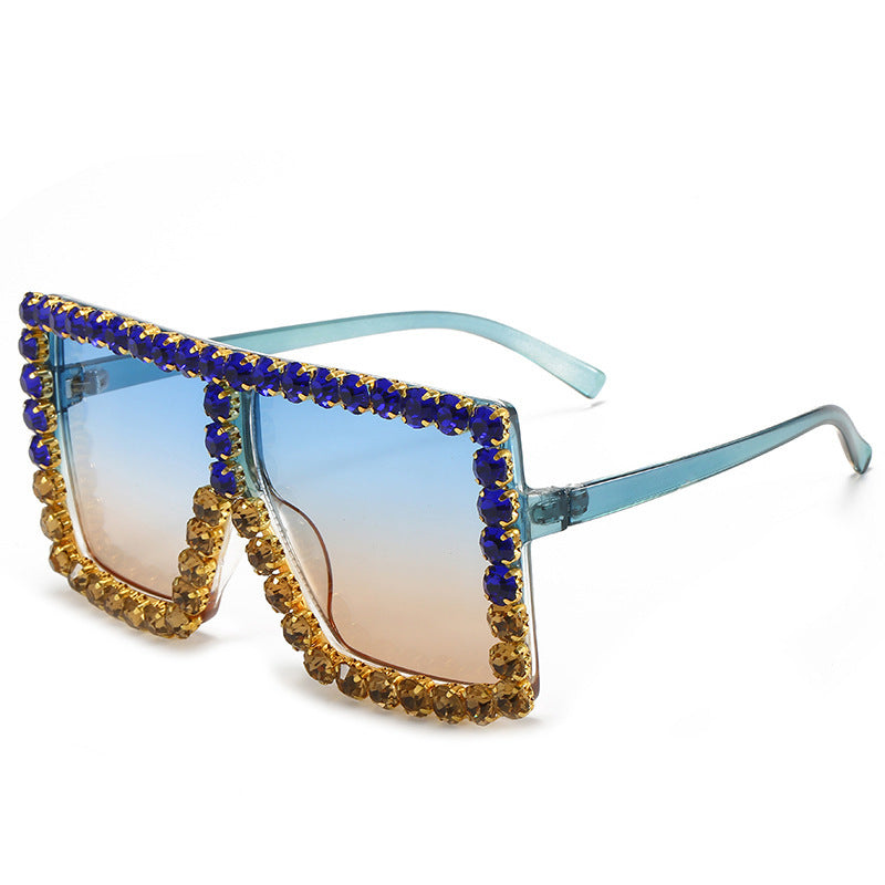 Women's fashionable sunglasses with rhinestone embellishment Bowlift