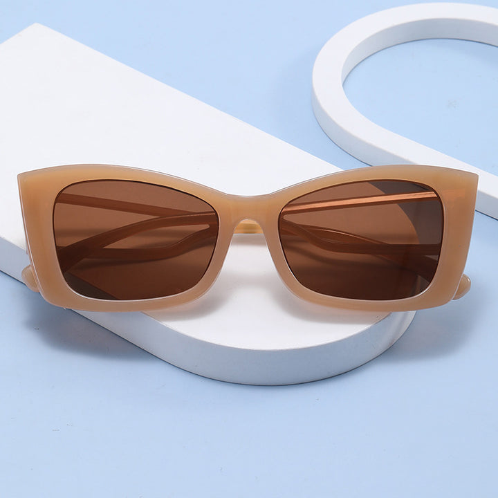 Ladies trendy geometric sunglasses with square frame Bowlift