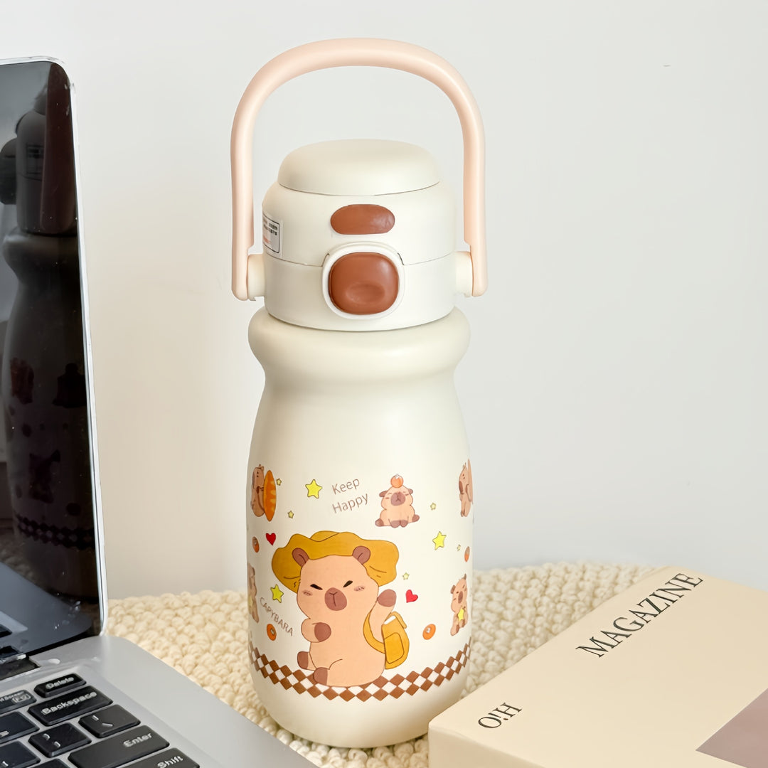 Insulated drinking bottle with cheerful strawberry design Bowlift