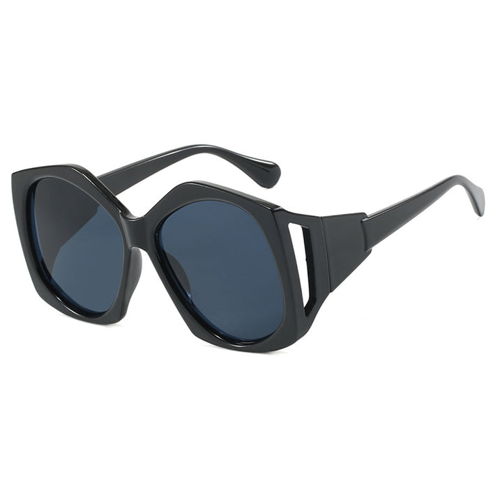 Women oversized sunglasses with futuristic design Bowlift