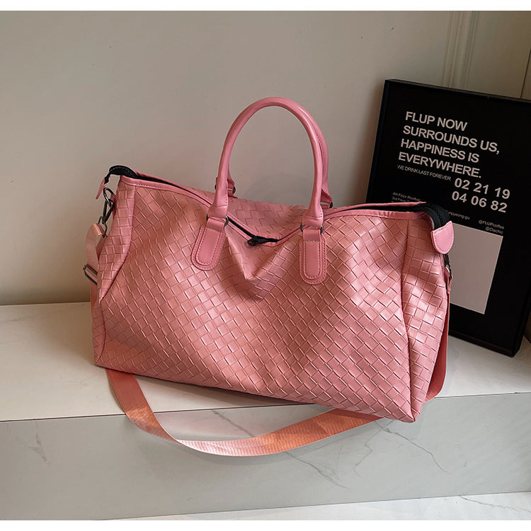 Elegant and Structured Travel Bag Bowlift
