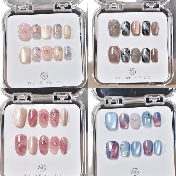 Decorative Floral Press-On Nail Set Bowlift