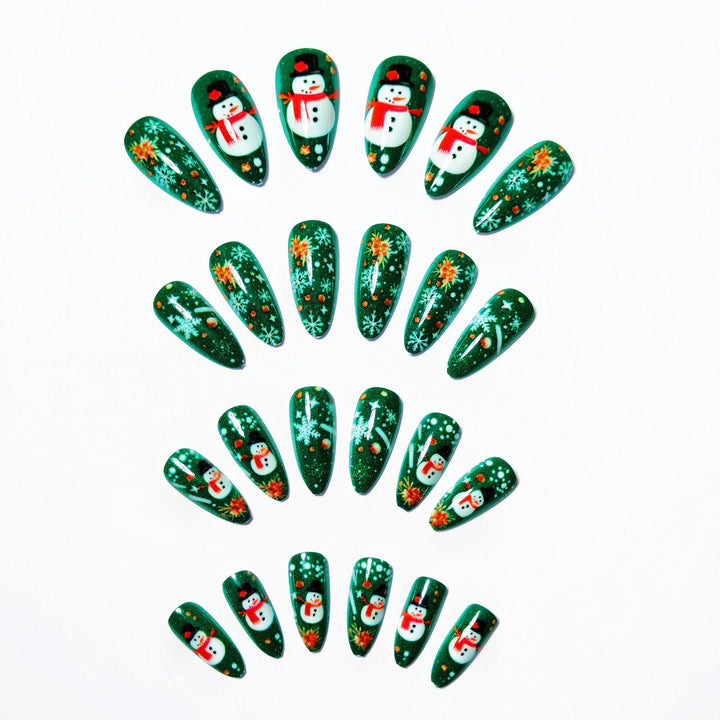 Artificial nails with festive snowman design Bowlift