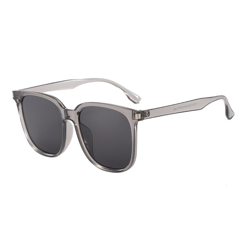 Women stylish fashionable sunglasses in square design Bowlift