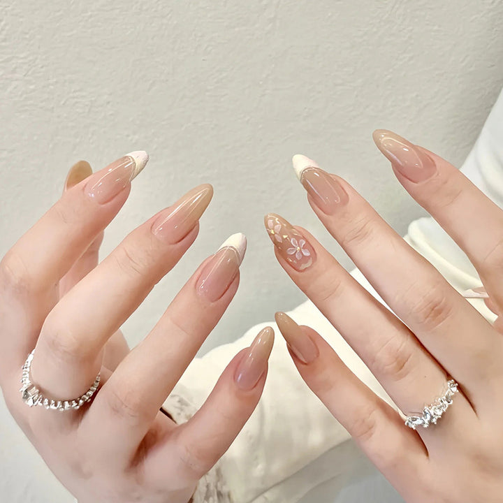 Elegant Artificial Nails with Sparkling Glitter Bowlift
