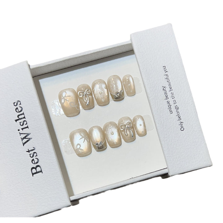 Elegant Bow-Embellished Press-On Nail Art Set Bowlift