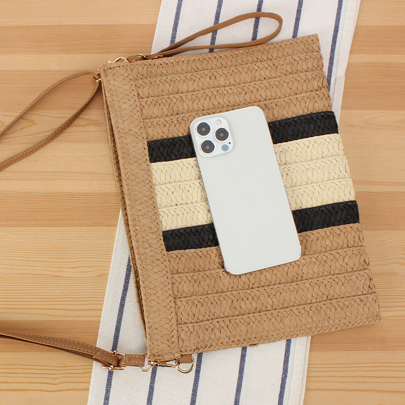 Elegant Shoulder Bag in Modern Striped Design Bowlift