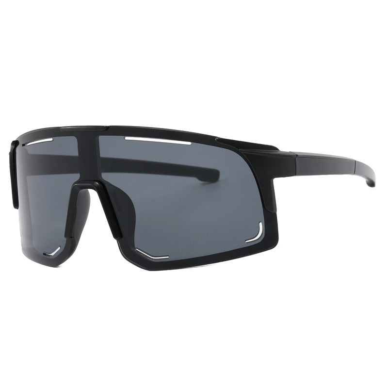 Women's sporty sunglasses with integrated UV protection and large field of vision Bowlift