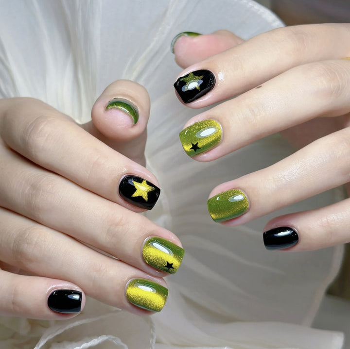 Creative Art Nails with Sparkling Star Designs Bowlift