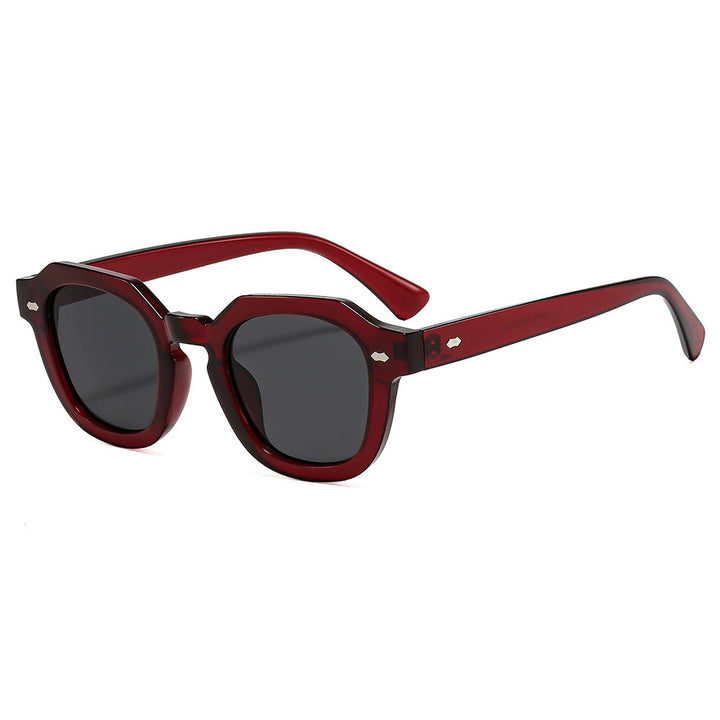 Women's sunglasses in modern design with polarized lenses Bowlift