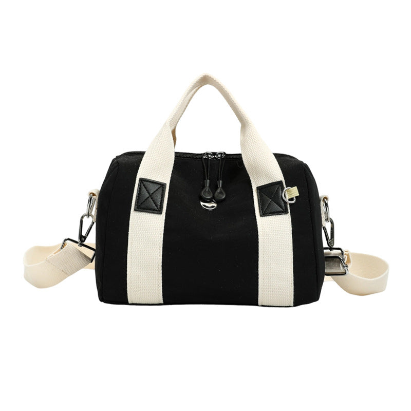 Stylish sports bag with adjustable shoulder strap Bowlift