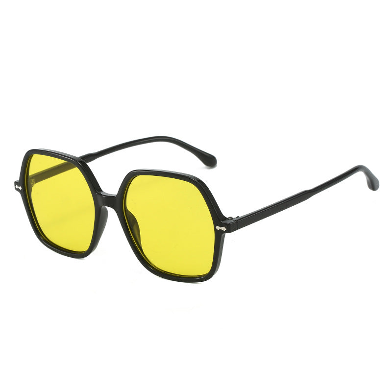 Women Stylish oversized sunglasses with unique frame Bowlift
