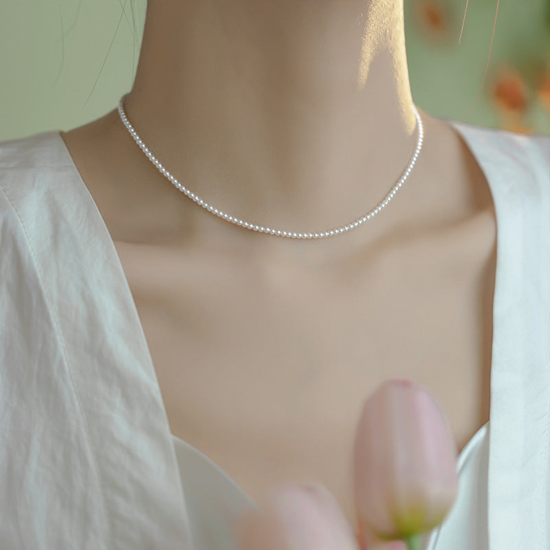 Delicate Pearl Necklace Bowlift