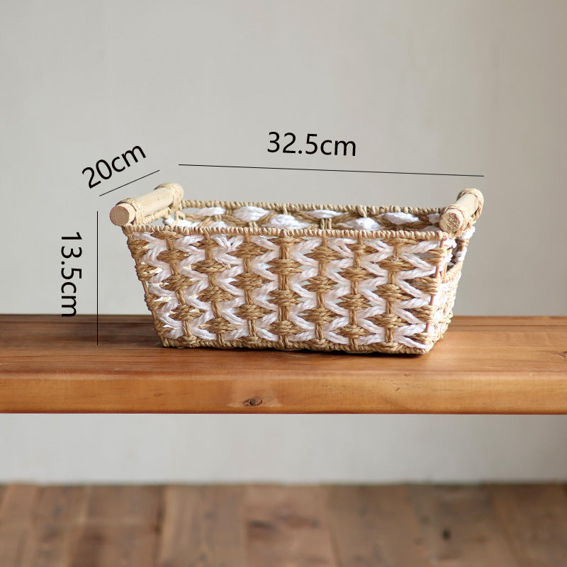Handcrafted laundry basket made of natural material Bowlift