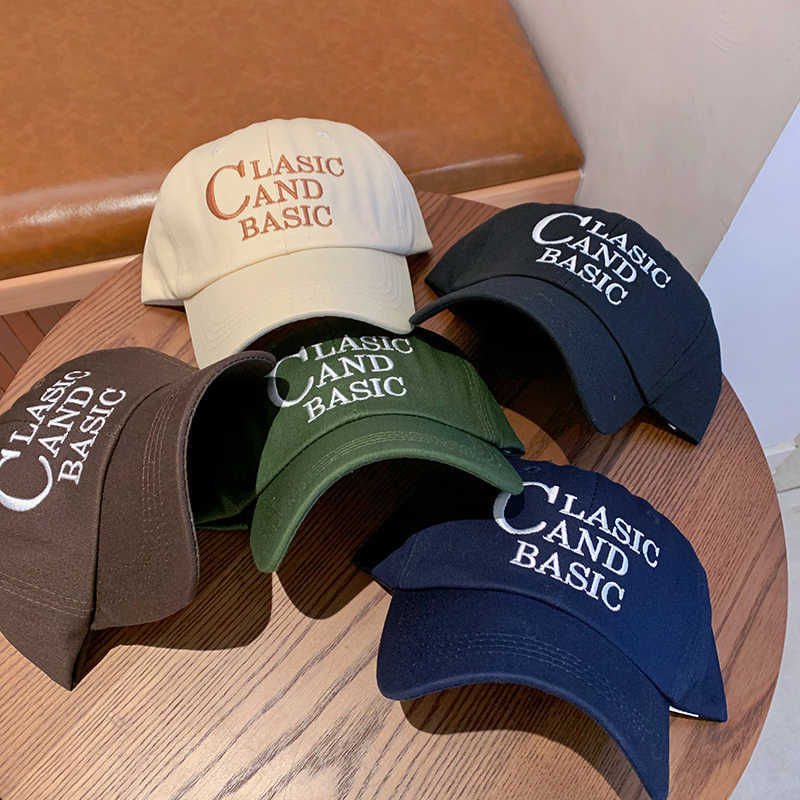 Women's Classic Embroidered Cap Bowlift