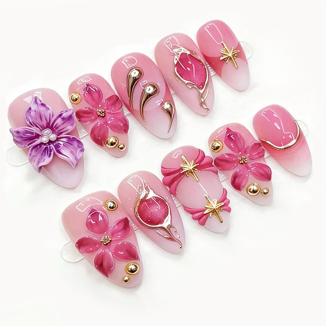 Artificial nails with floral and glamorous details Bowlift