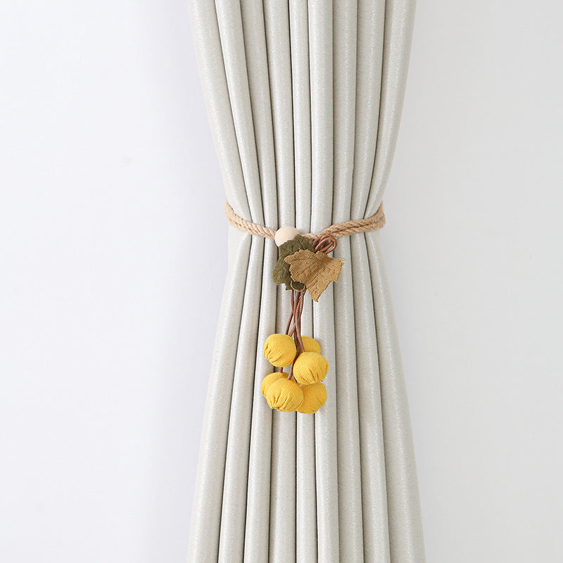 Decorative curtain tieback Bowlift