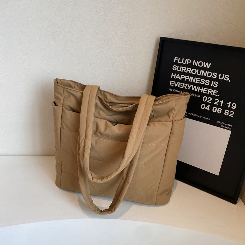 Elegant and Modern Tote Bag Bowlift