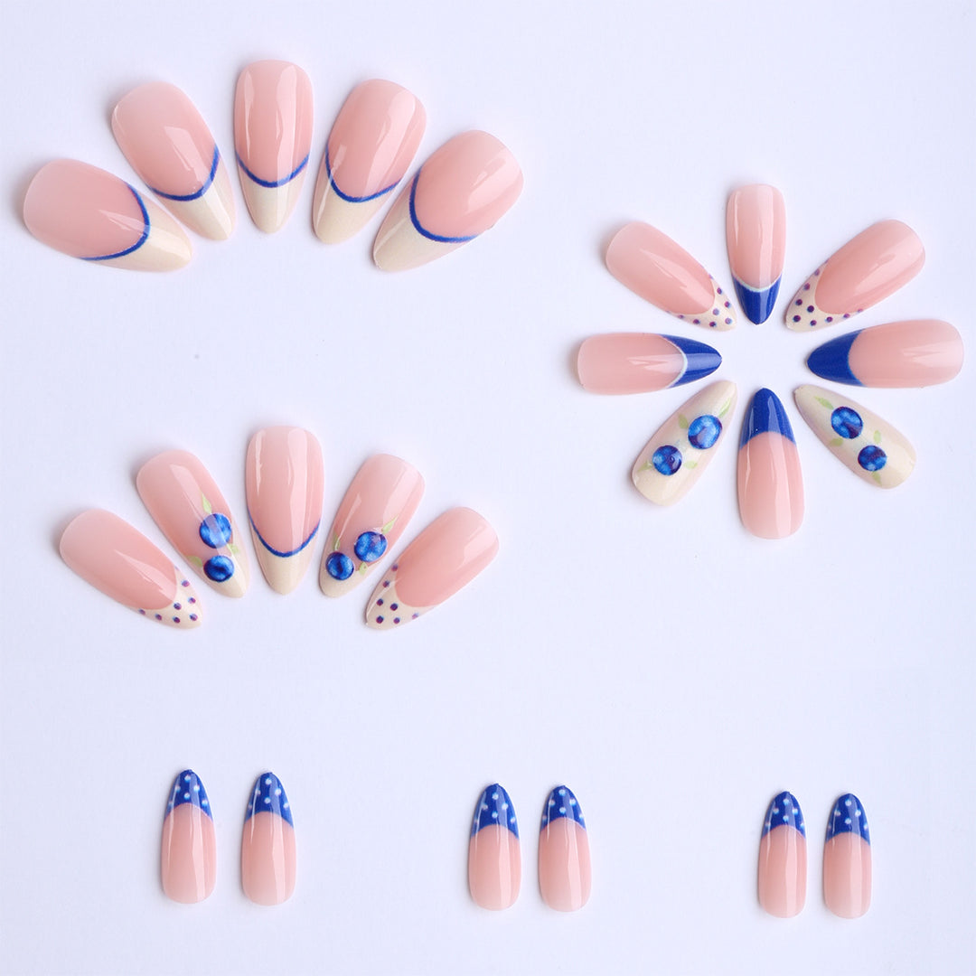 Artificial Nails with Artistic Accents Bowlift