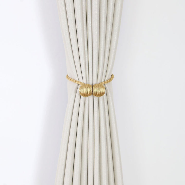 Decorative curtain tieback Bowlift