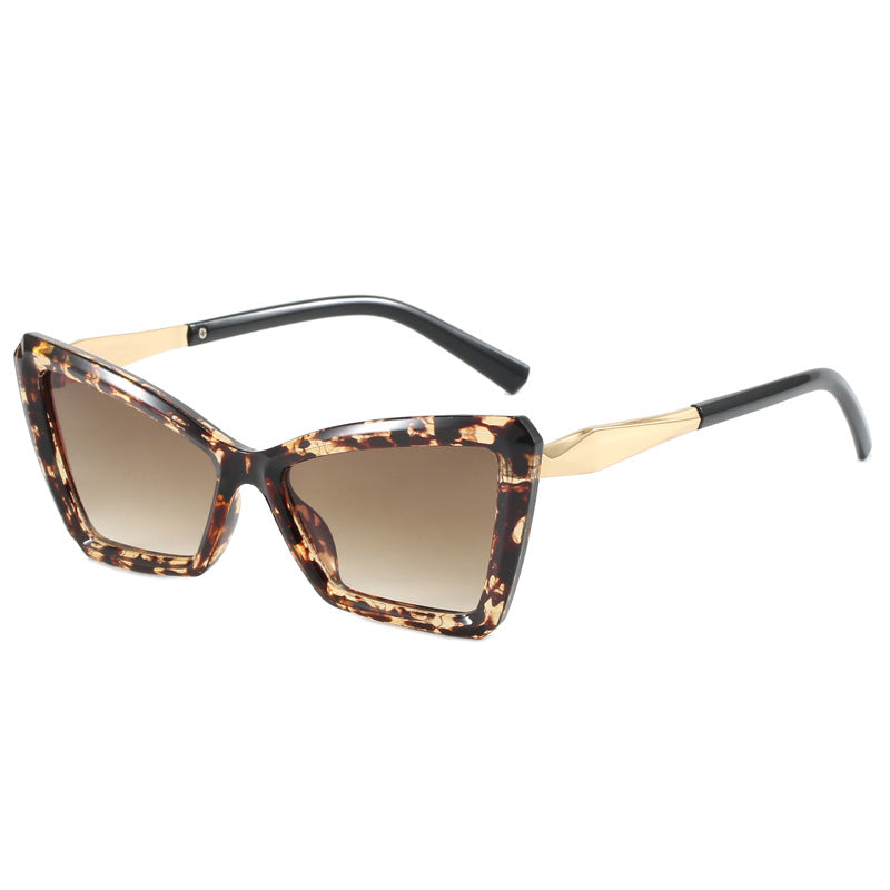 Women's Cat-Eye Sunglasses with Luxurious Transparent Frame Bowlift
