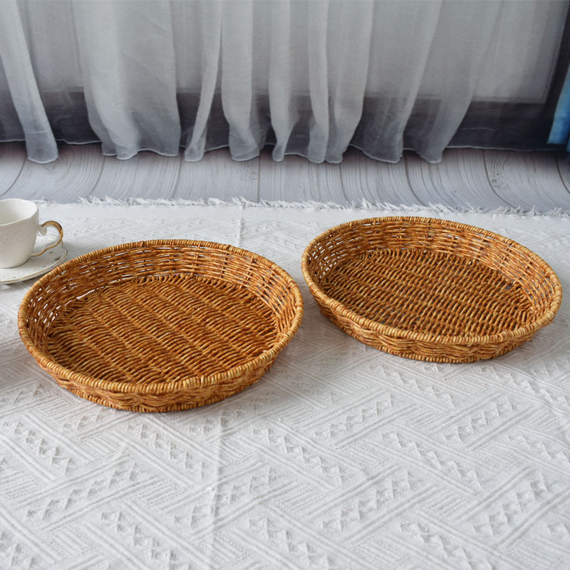 Leaf-Shaped Woven Serving Platter Bowlift