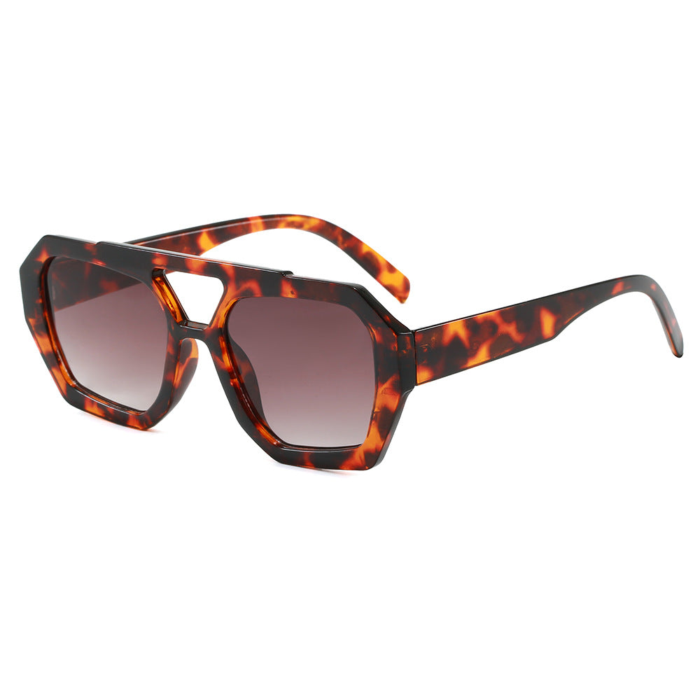 Women's geometric sunglasses in extravagant design Bowlift